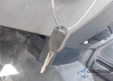 2005 Ford F150 from USA, damaged, VIN 1FTRX12W75FB36043